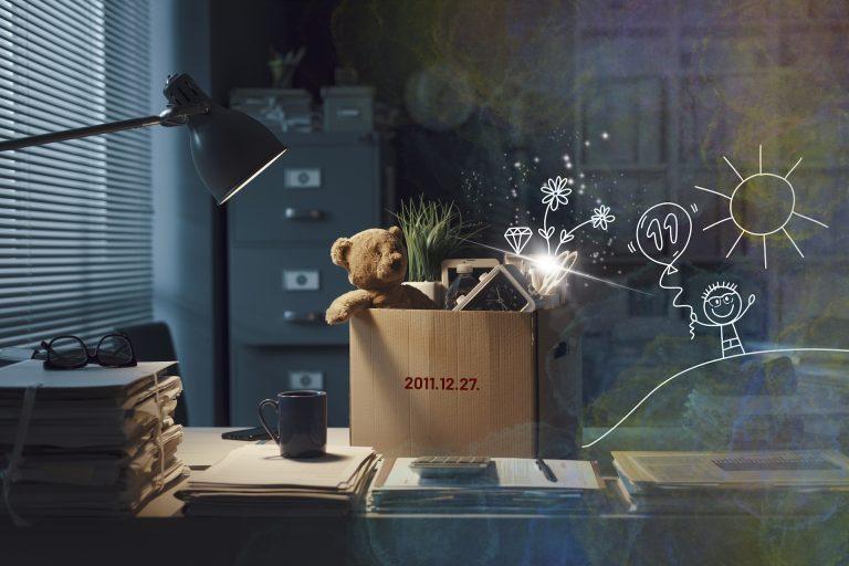 box-filled-with-personal-belongings-in-the-office-2021-09-02-02-41-54-utc